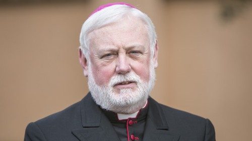 Vài nét về Ngoại trưởng Tòa Thánh - ĐTGM Paul Richard Gallagher